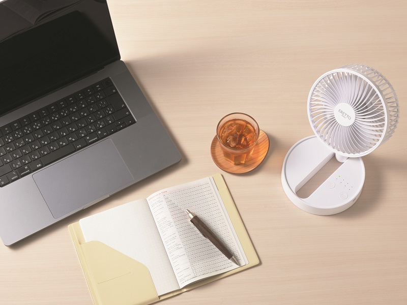 ERETTO “mono”たためるコードレス扇風機