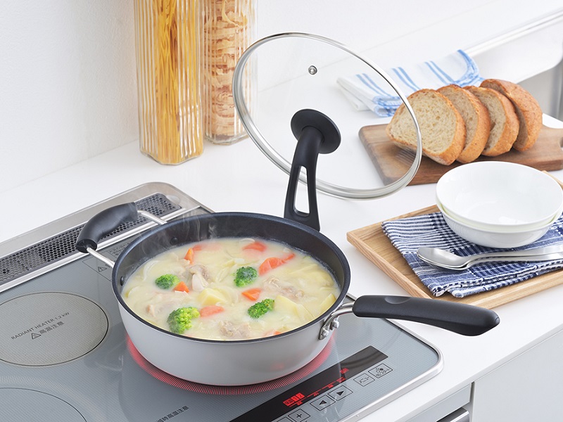 グランクック　IH対応ダイヤモンドコート深型マルチパン24cm(立つフタ付)