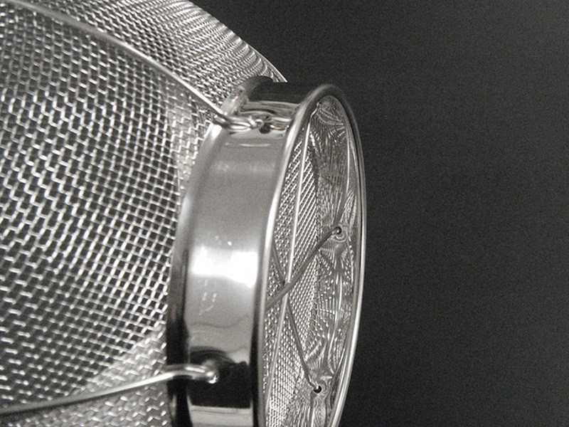 グレーシア　デラックス深型ザル18cm