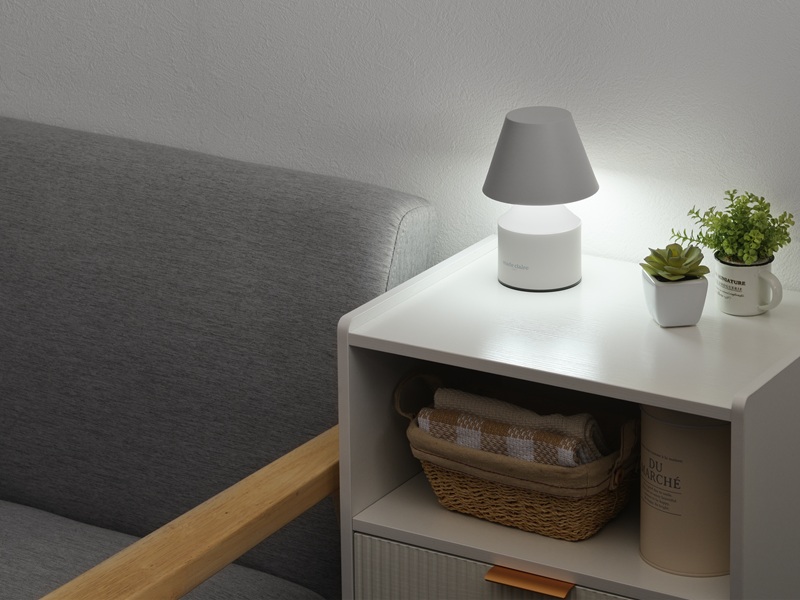 マリ・クレール　コードレスルームランプ(アイボリー)