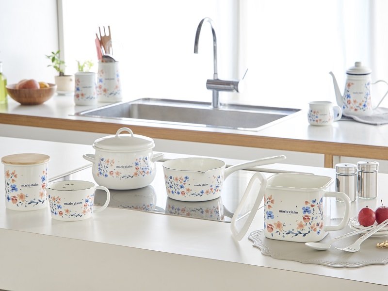 マリ・クレール fleurette　ホーローメジャーカップ・S