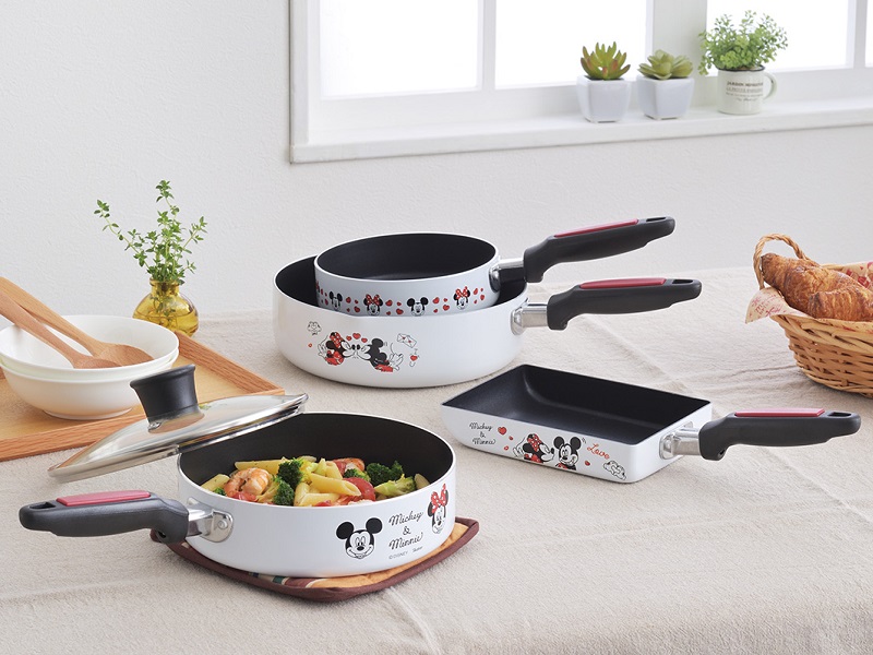 ミッキー＆ミニー 蓋付きフライパン20cm