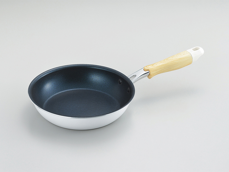 ナチュラプラス　IH対応フライパン20cm