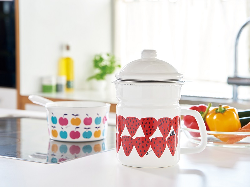 プルーン　ホーローオイルポットあかいちご