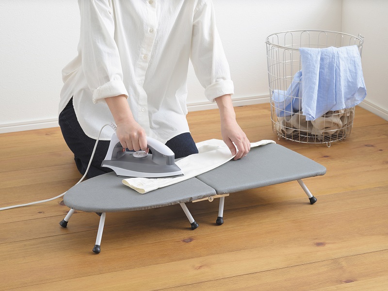 折りたたみアイロン台
