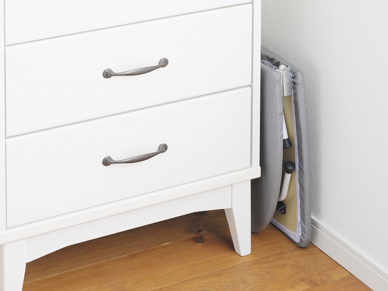 折りたたみアイロン台