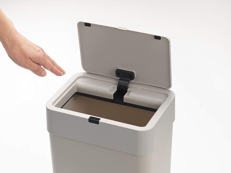 センサー式ごみ箱Ｍ