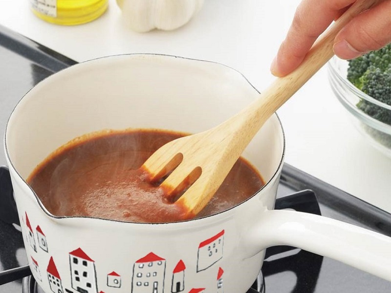 プルーン　ホーローミルクパン15cm akaiyaneno